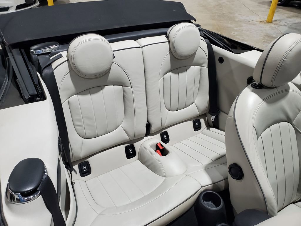Used 2017 MINI Cooper S image 19