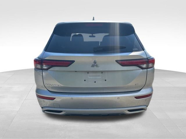 Used 2024 Mitsubishi Outlander SE image 7