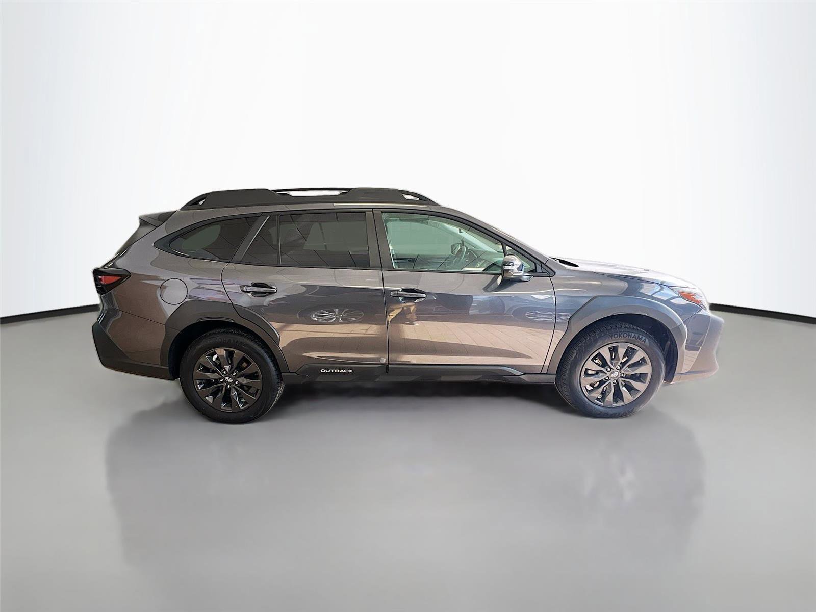 Certified 2025 Subaru Outback Onyx Edition XT image 38
