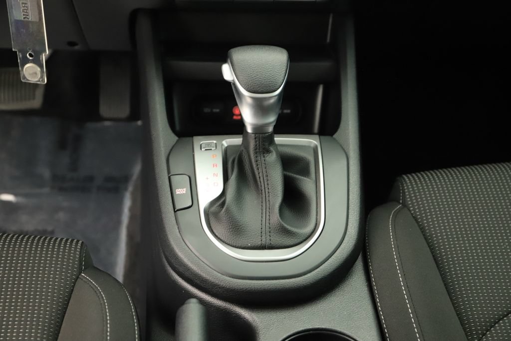 Used 2020 Kia Forte LXS FWD image 21
