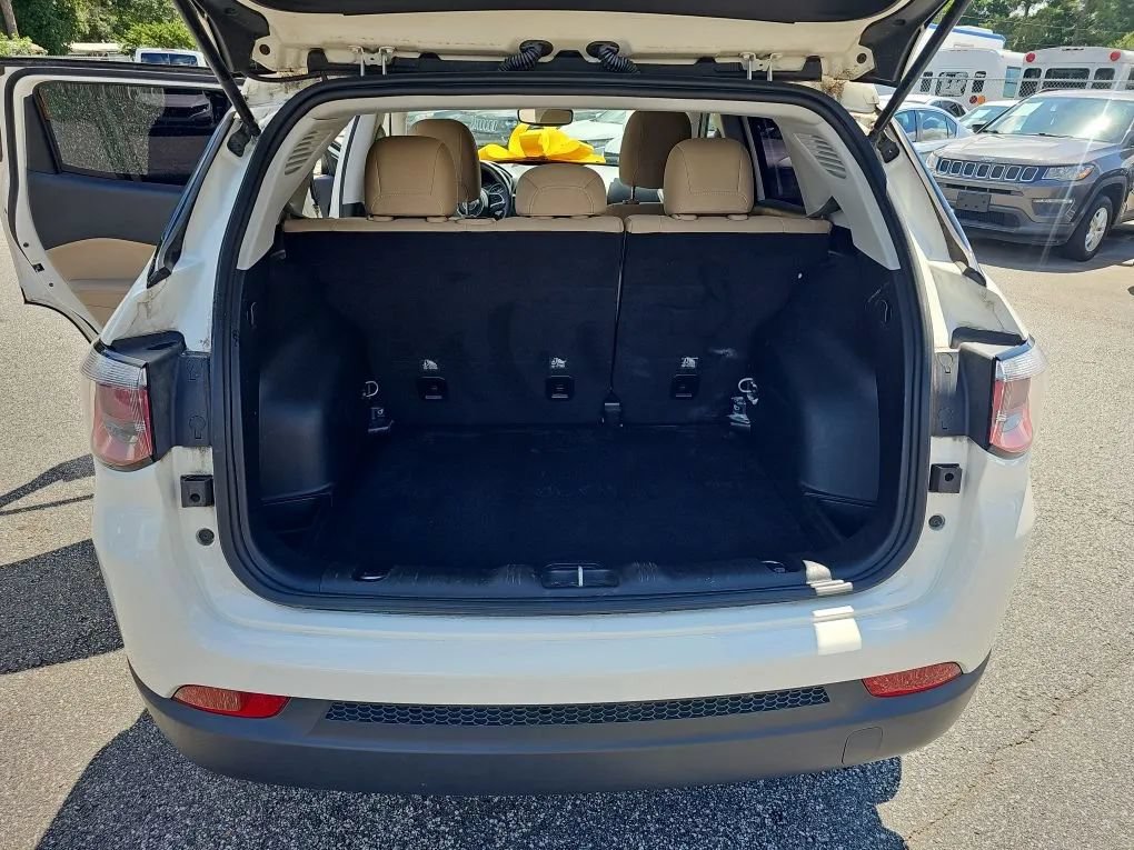Used 2018 Jeep Compass Sport FWD image 22