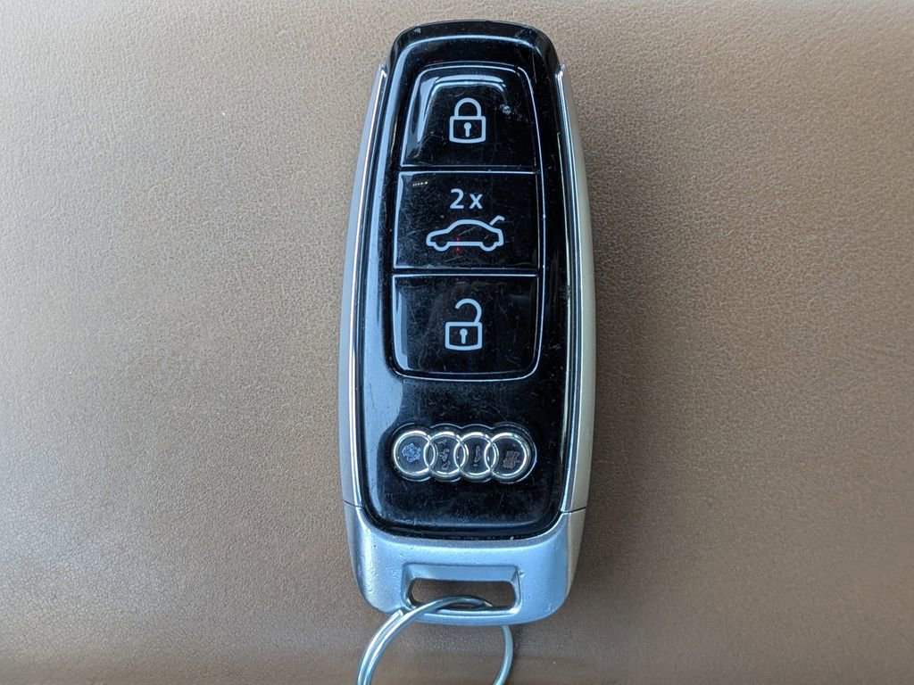 Used 2019 Audi A8 L 3.0T w/ Luxury Package image 37