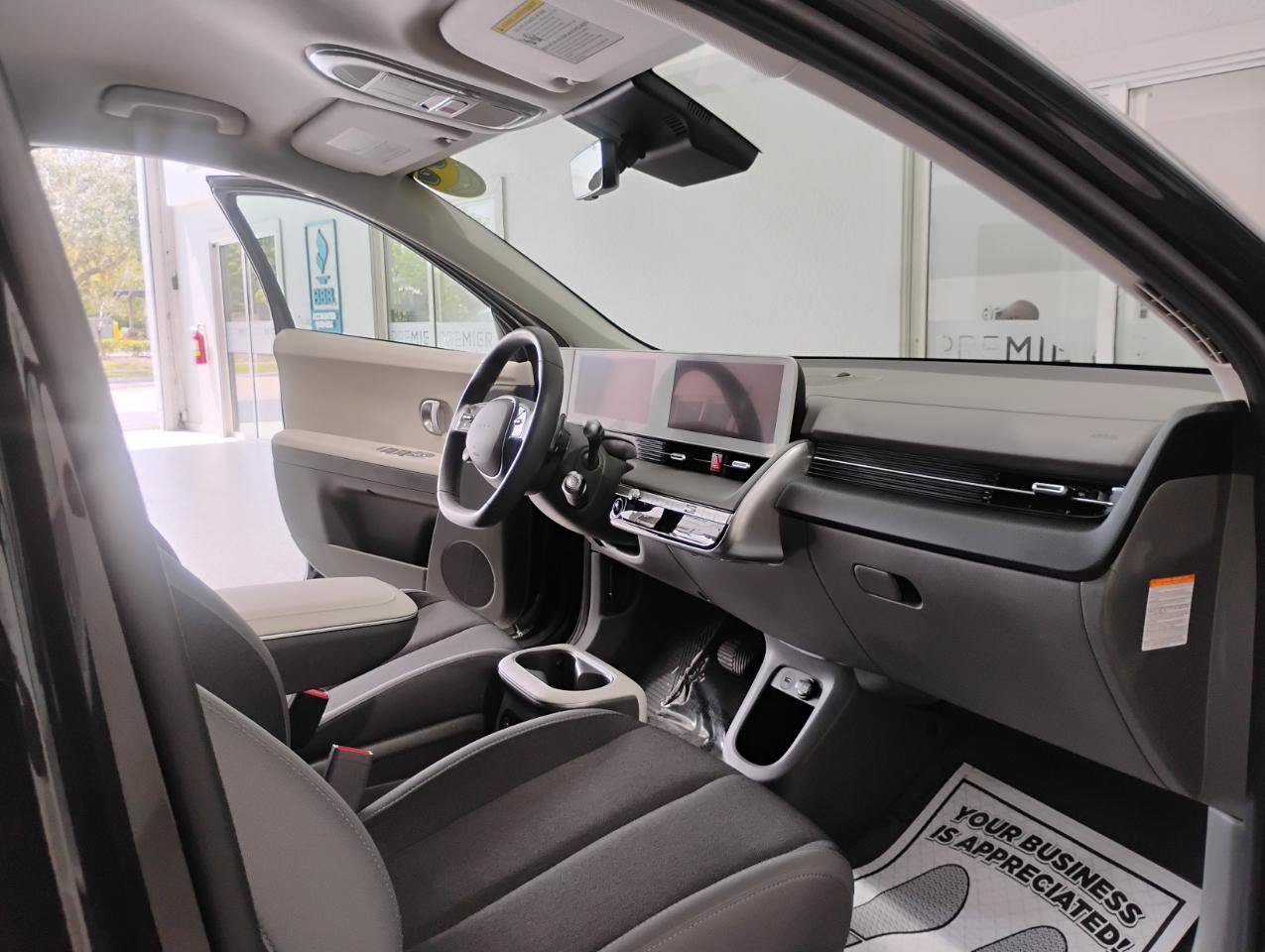 Used 2024 Hyundai Ioniq 5 SEL RWD image 51