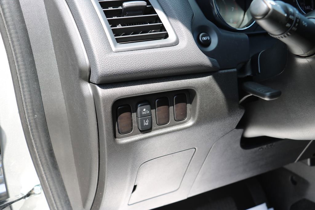 Used 2025 Mitsubishi Outlander Sport ES AWD/4WD image 9