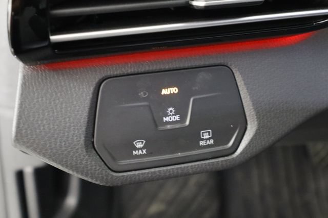 Used 2023 Volkswagen ID.4 2WD image 19