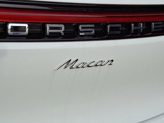 Certified 2026 Porsche Macan AWD/4WD image 24