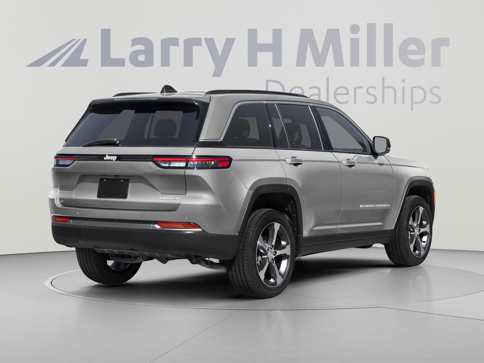 New 2026 Jeep Grand Cherokee Altitude RWD image 2