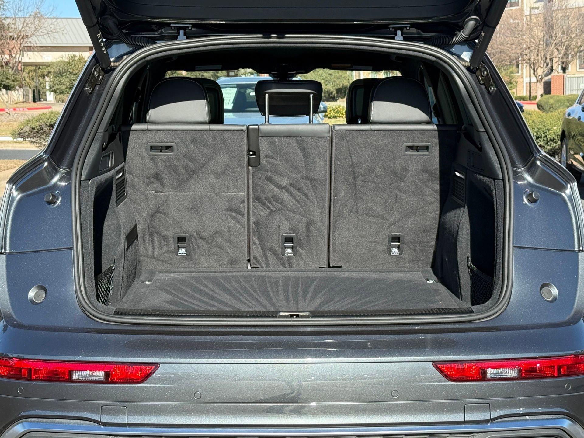 Used 2024 Audi SQ5 Premium Plus image 37