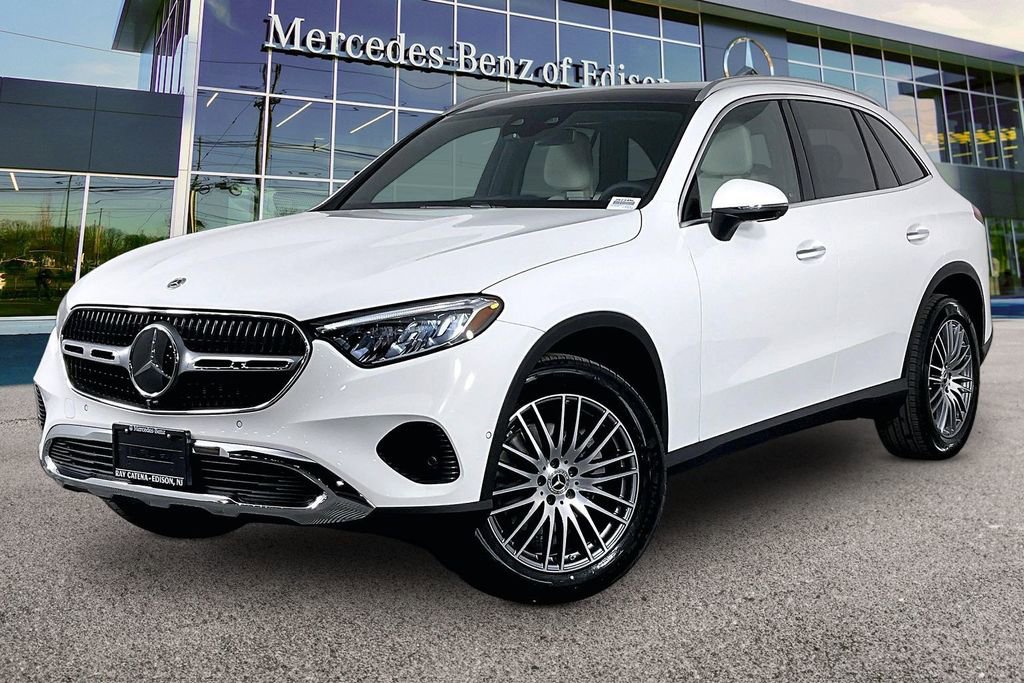 Used 2026 Mercedes-Benz GLC 300 4MATIC image 9