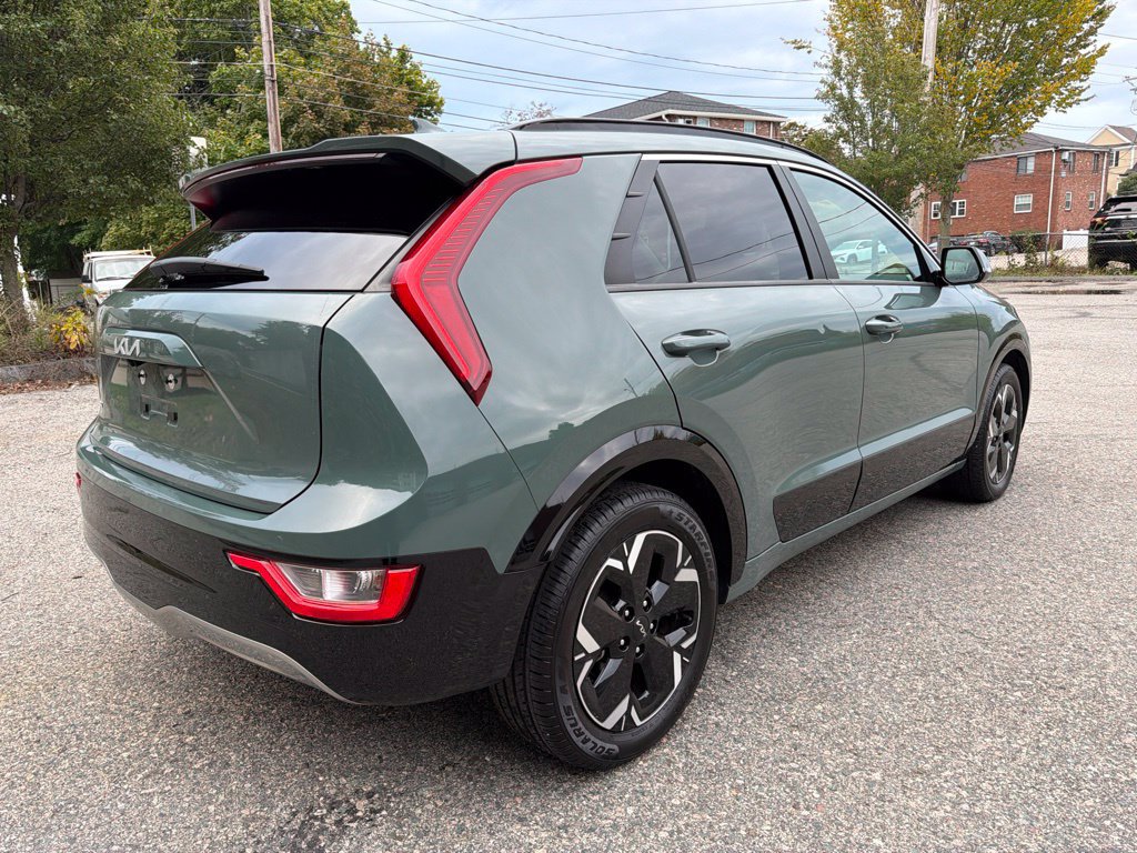 Used 2023 Kia Niro Wind w/ Wind Preserve Package FWD image 6