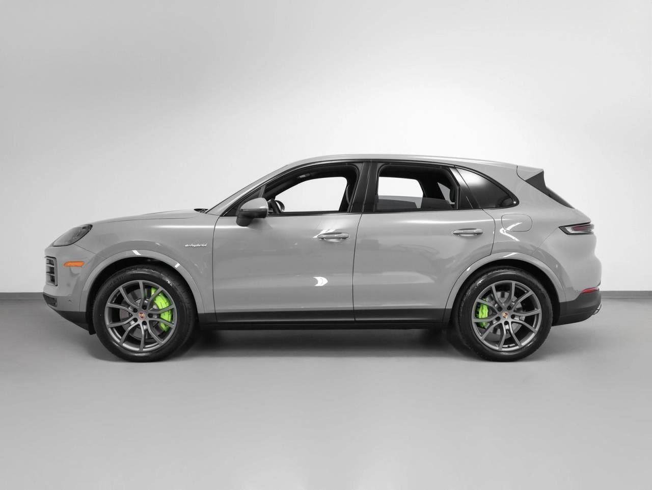 New 2025 Porsche Cayenne E-Hybrid image 85