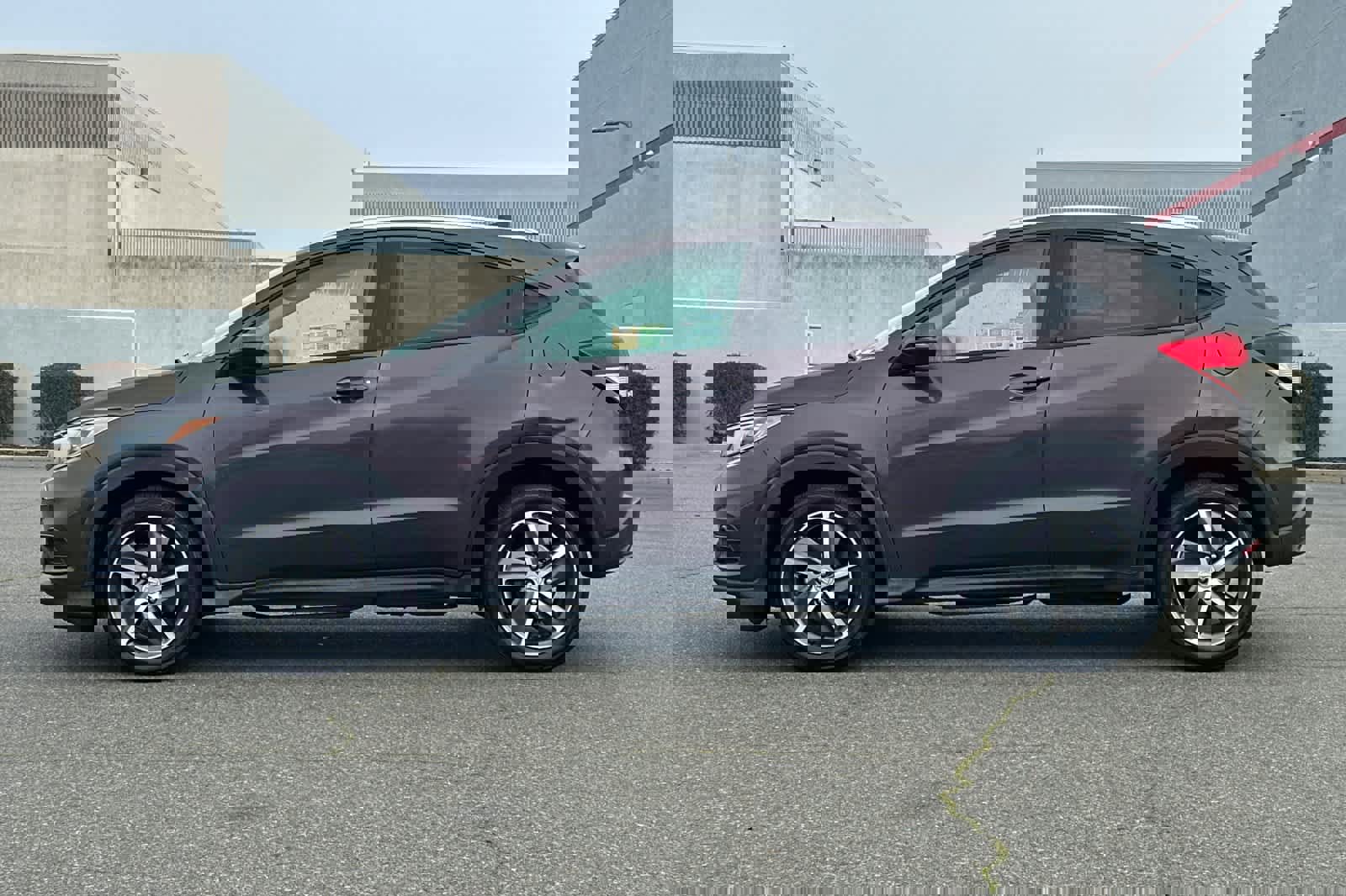 Used 2022 Honda HR-V EX-L image 9