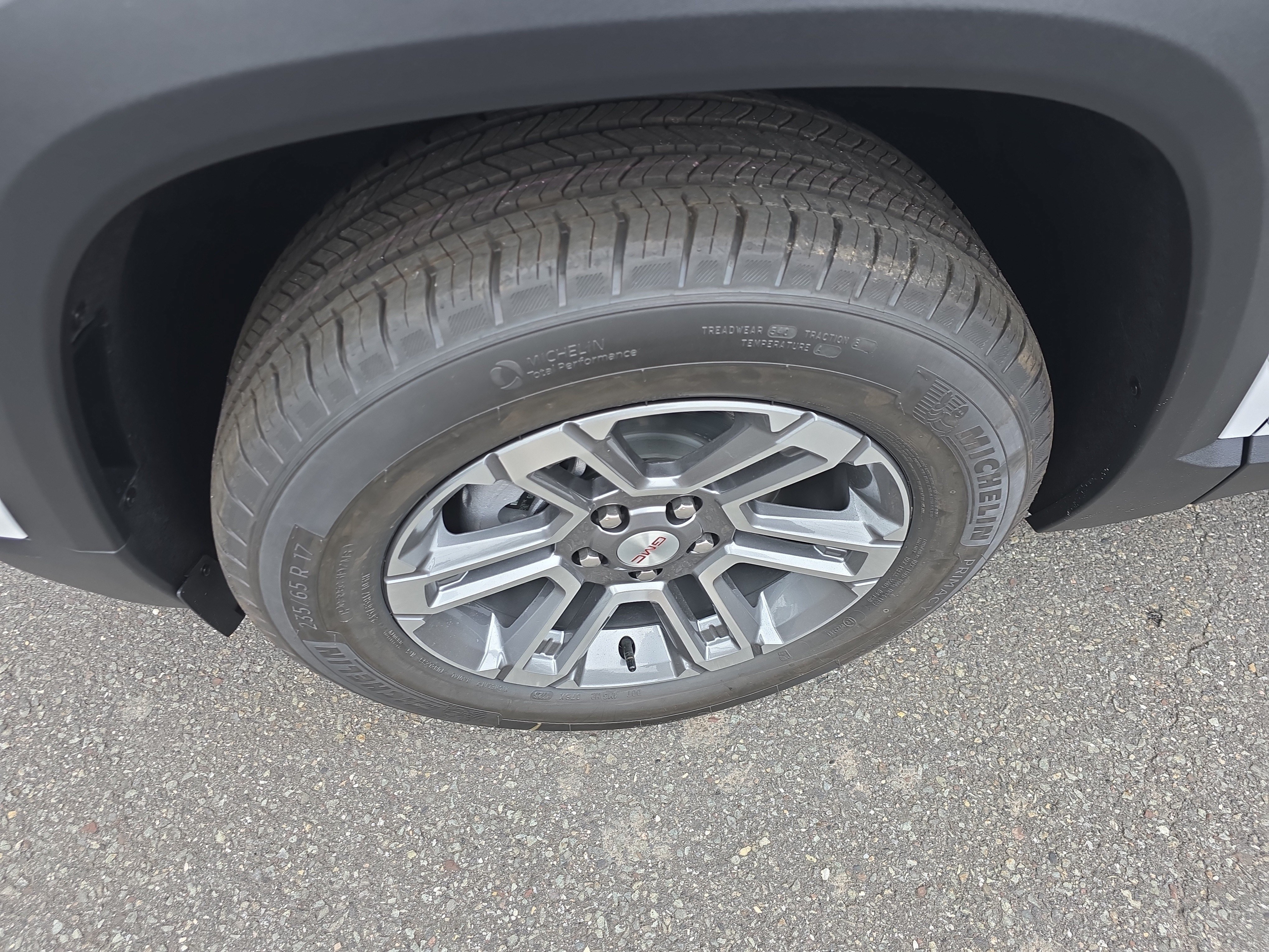 New 2027 GMC Terrain Elevation w/ LPO, Floor Liner Package FWD image 11