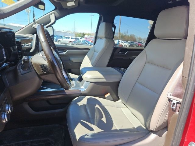 Used 2025 GMC Sierra 2500 SLT w/ SLT Premium Package image 14