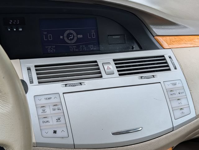 Used 2006 Toyota Avalon XL FWD image 18