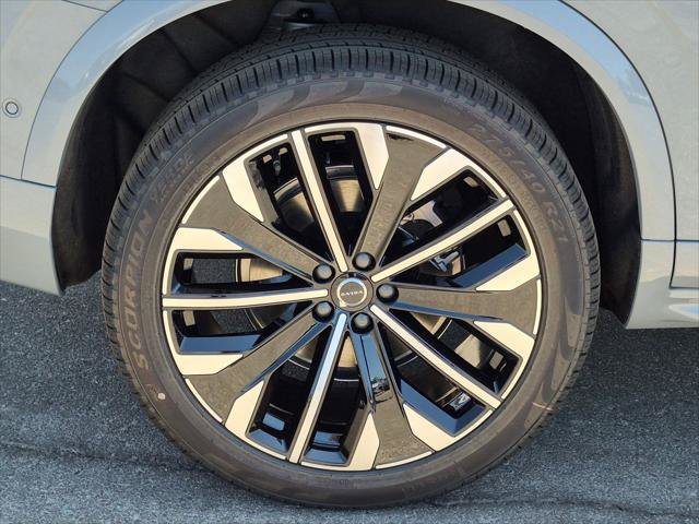 New 2027 Volvo XC90 B6 Plus AWD/4WD image 6