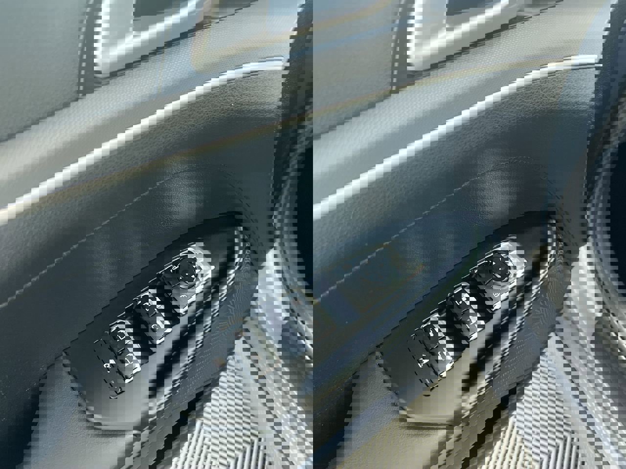 Used 2023 Kia K5 LXS image 16