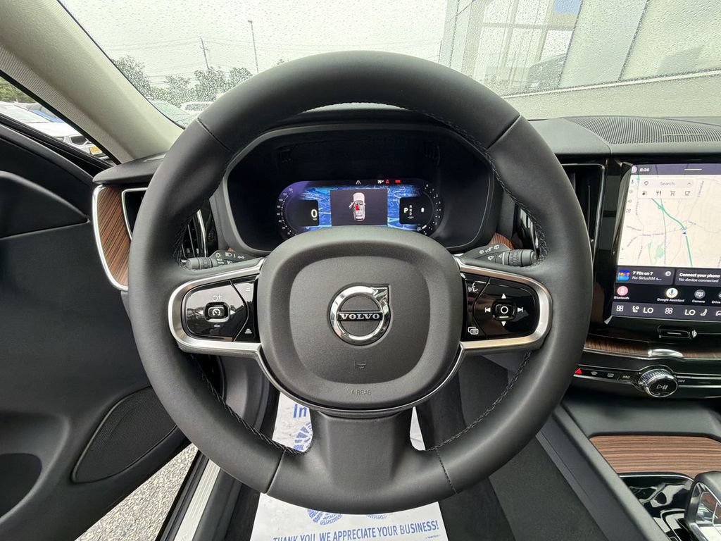 Certified 2024 Volvo XC60 B5 Plus w/ Protection Package Premier AWD/4WD image 18