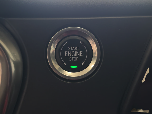 Used 2020 Chevrolet Blazer LT FWD image 30