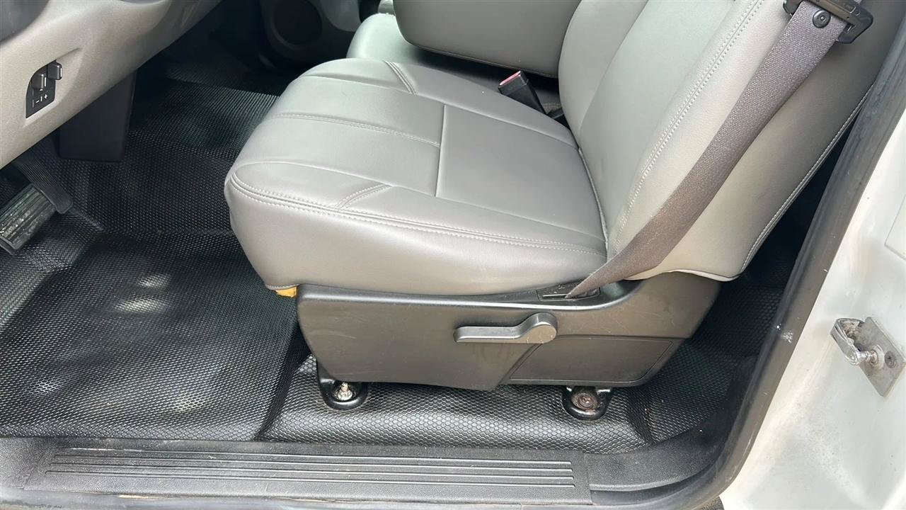 Used 2011 Chevrolet Silverado 3500 W/T RWD image 41