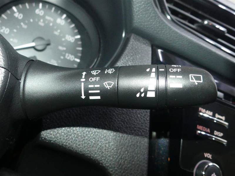 Used 2017 Nissan Rogue S AWD/4WD image 33