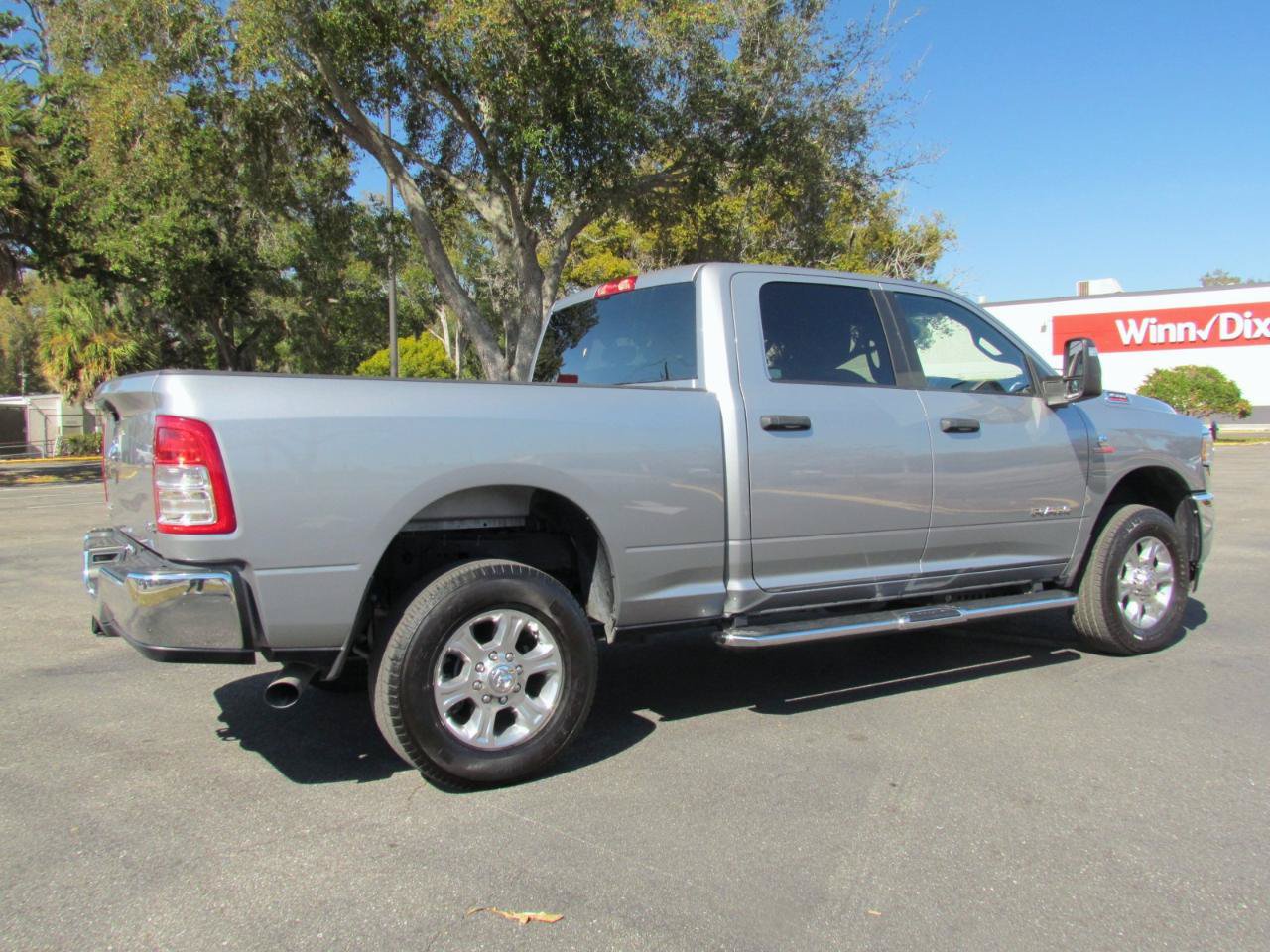 Used 2024 RAM 2500 Big Horn AWD/4WD image 10