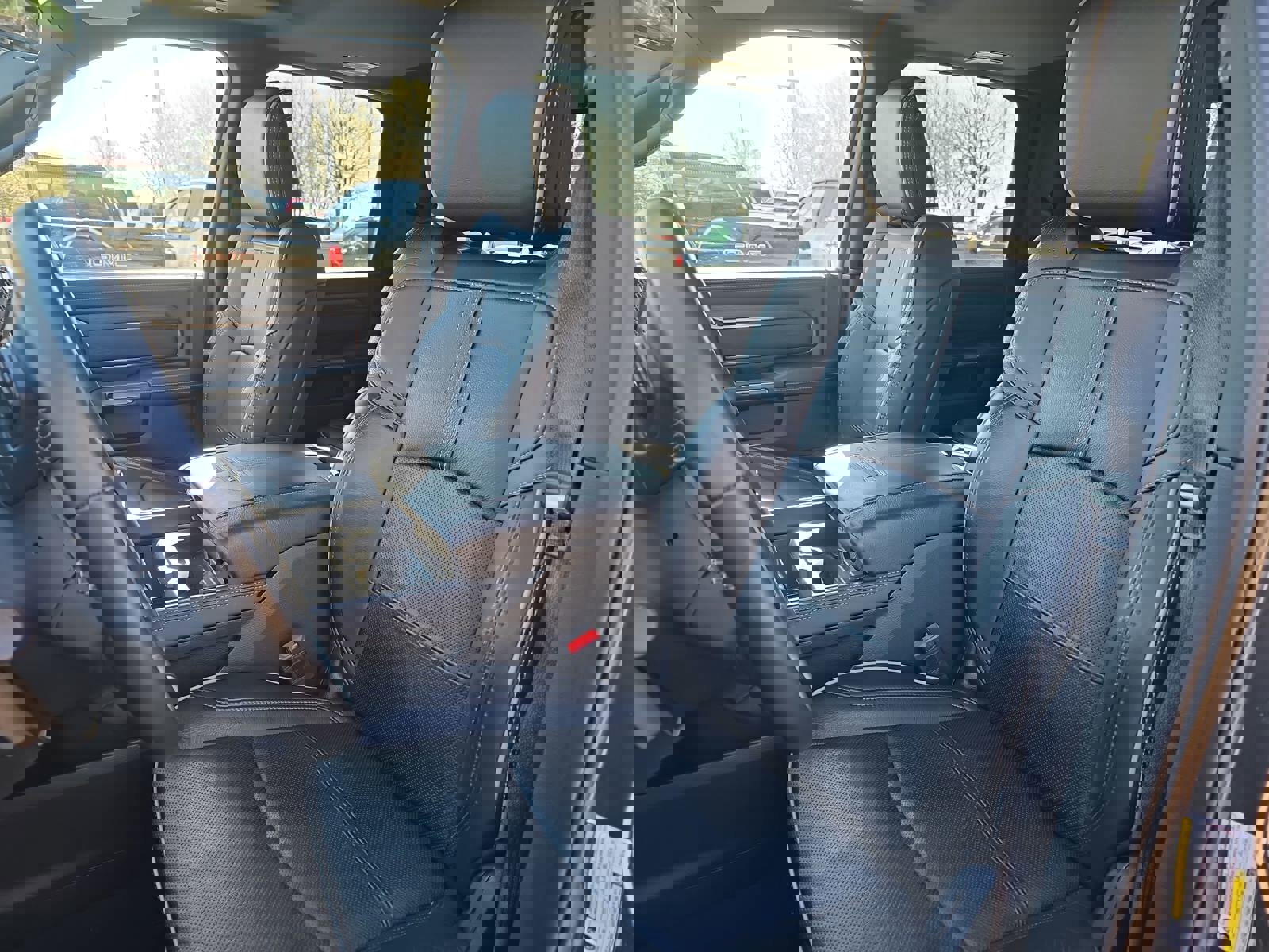 Used 2024 RAM 2500 Limited image 17