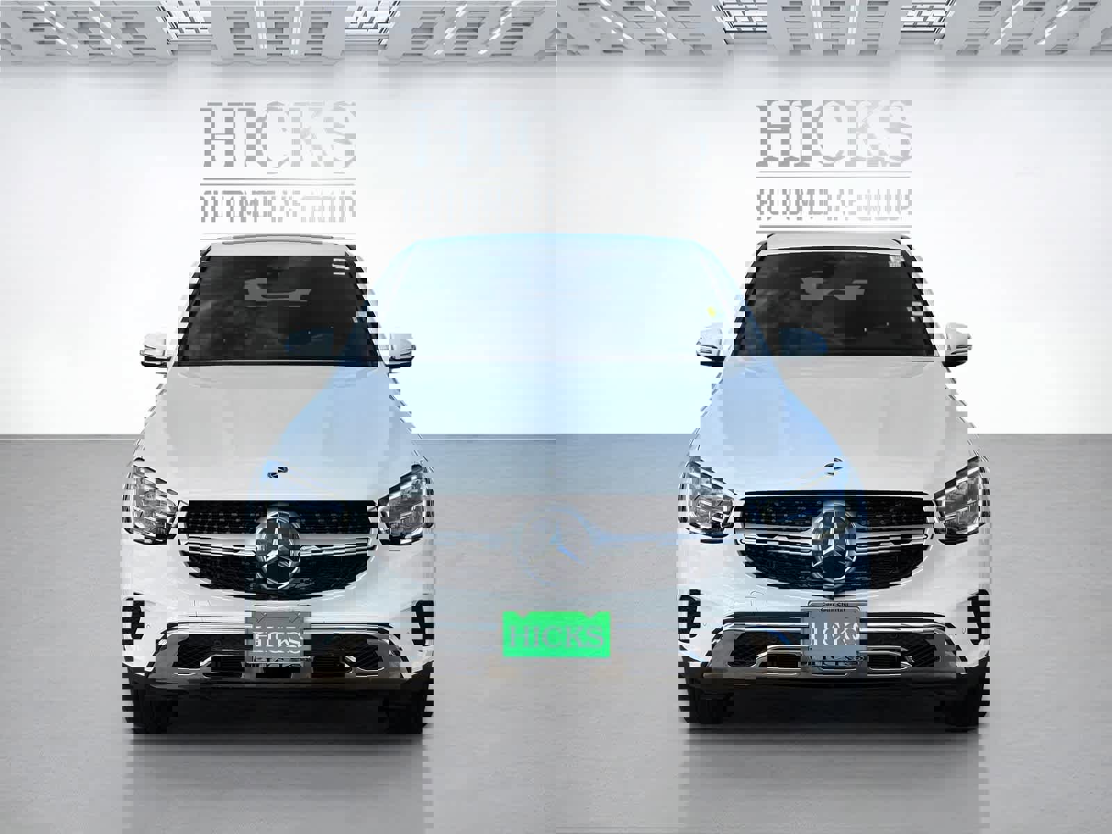 Used 2023 Mercedes-Benz GLC 300 4MATIC Coupe image 2