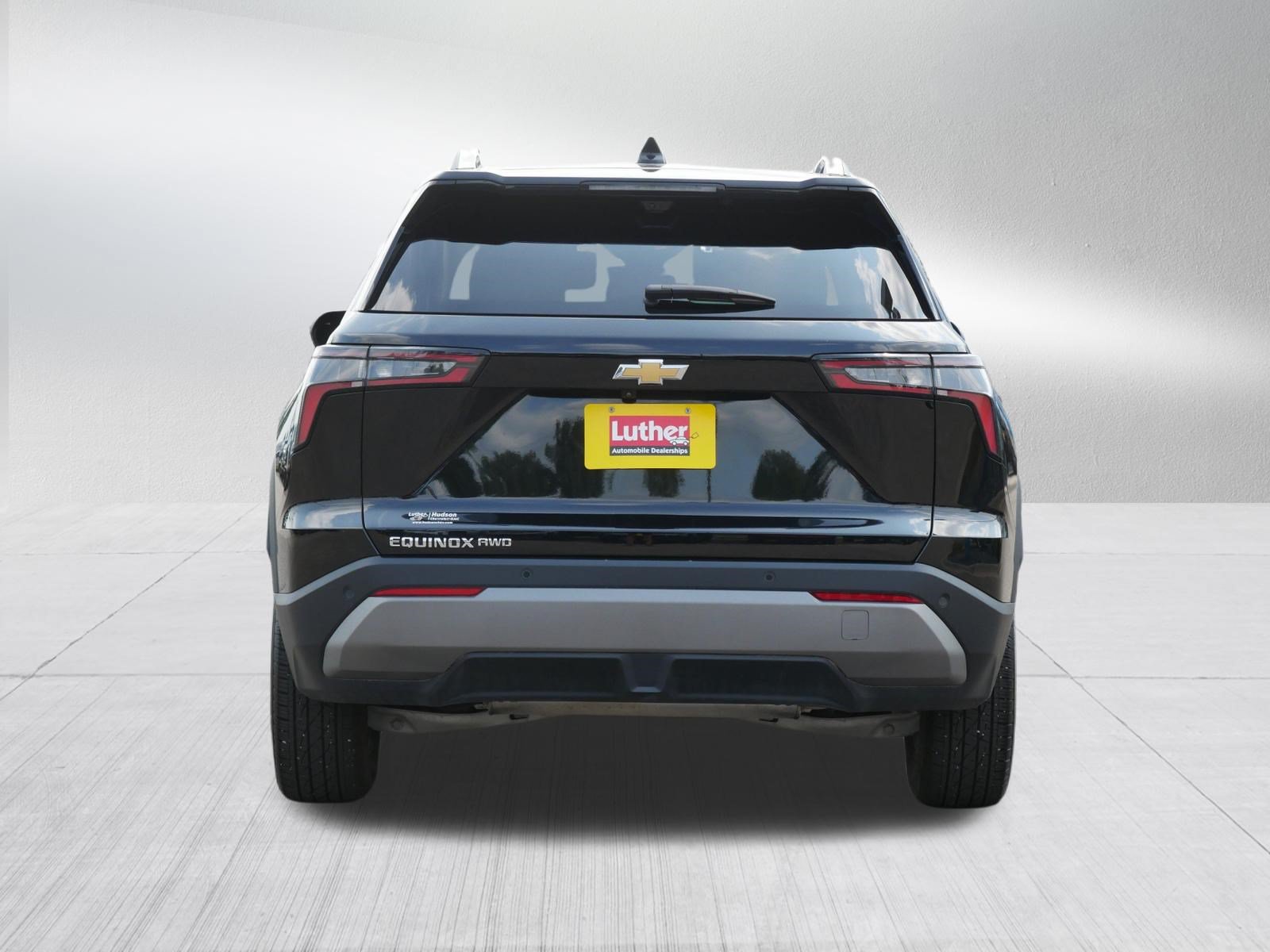 Used 2025 Chevrolet Equinox LT w/ Convenience Package II AWD/4WD image 6
