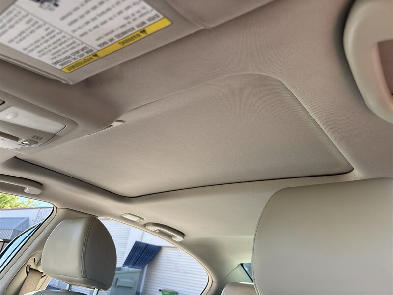 Used 2012 INFINITI G25 Journey RWD image 27