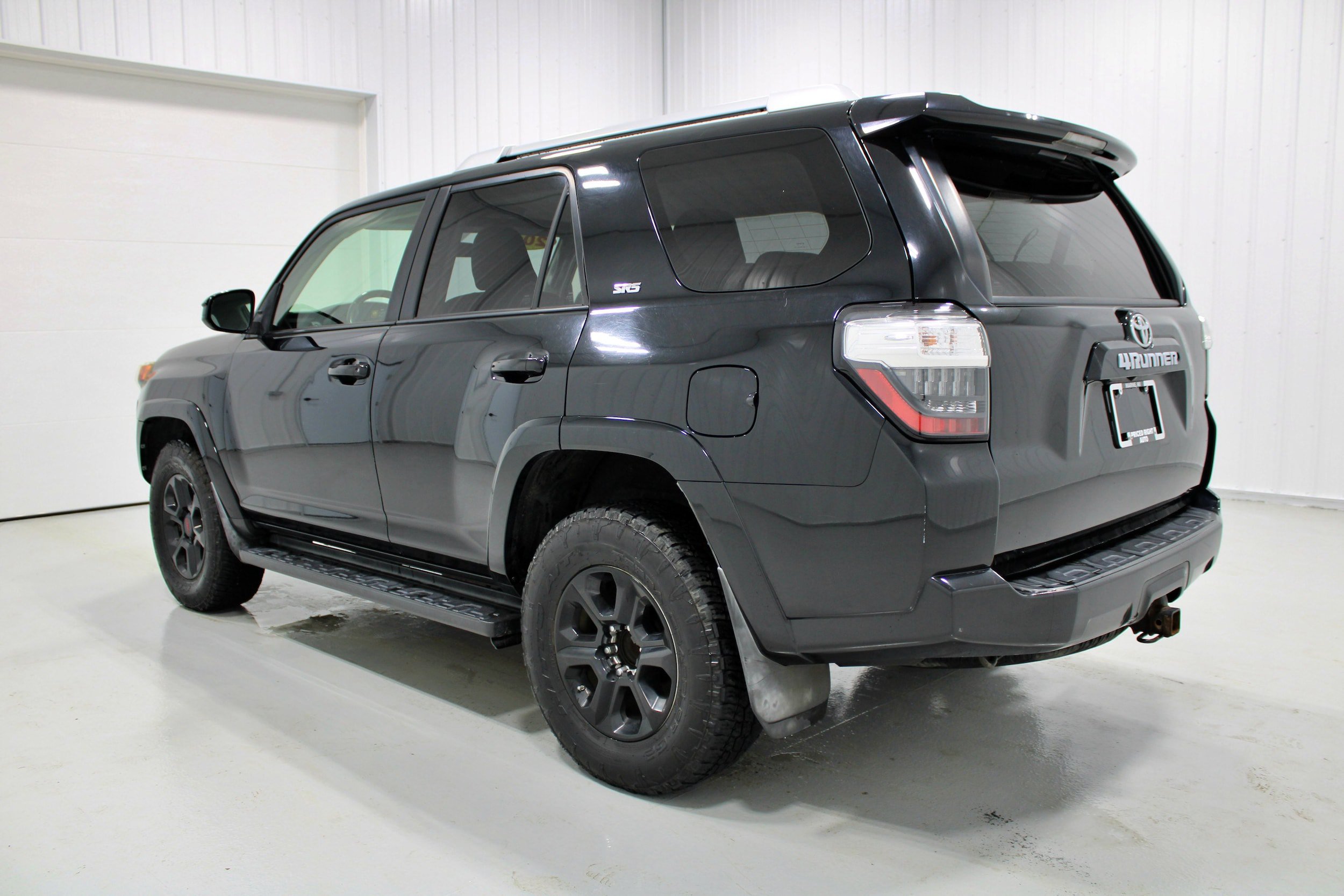 Used 2015 Toyota 4Runner SR5 AWD/4WD image 30