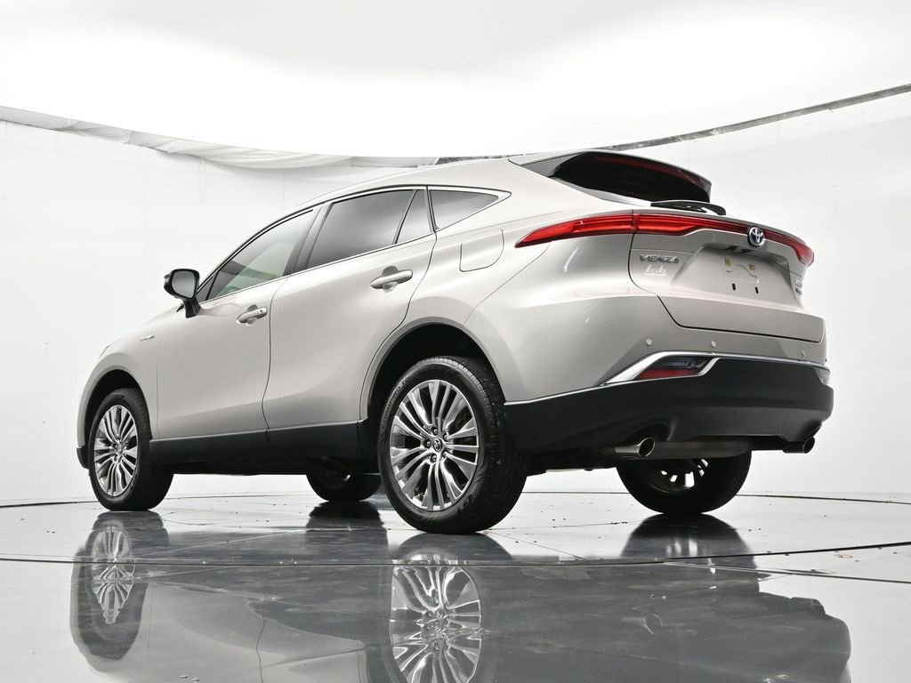 Used 2021 Toyota Venza Limited image 41