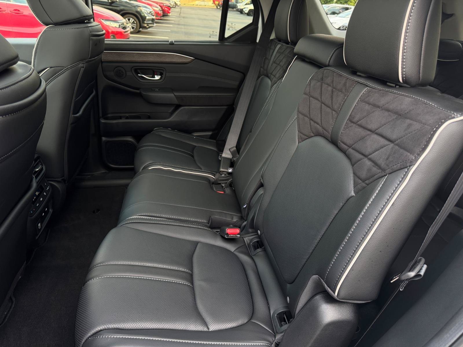 New 2026 Honda Pilot Elite image 5