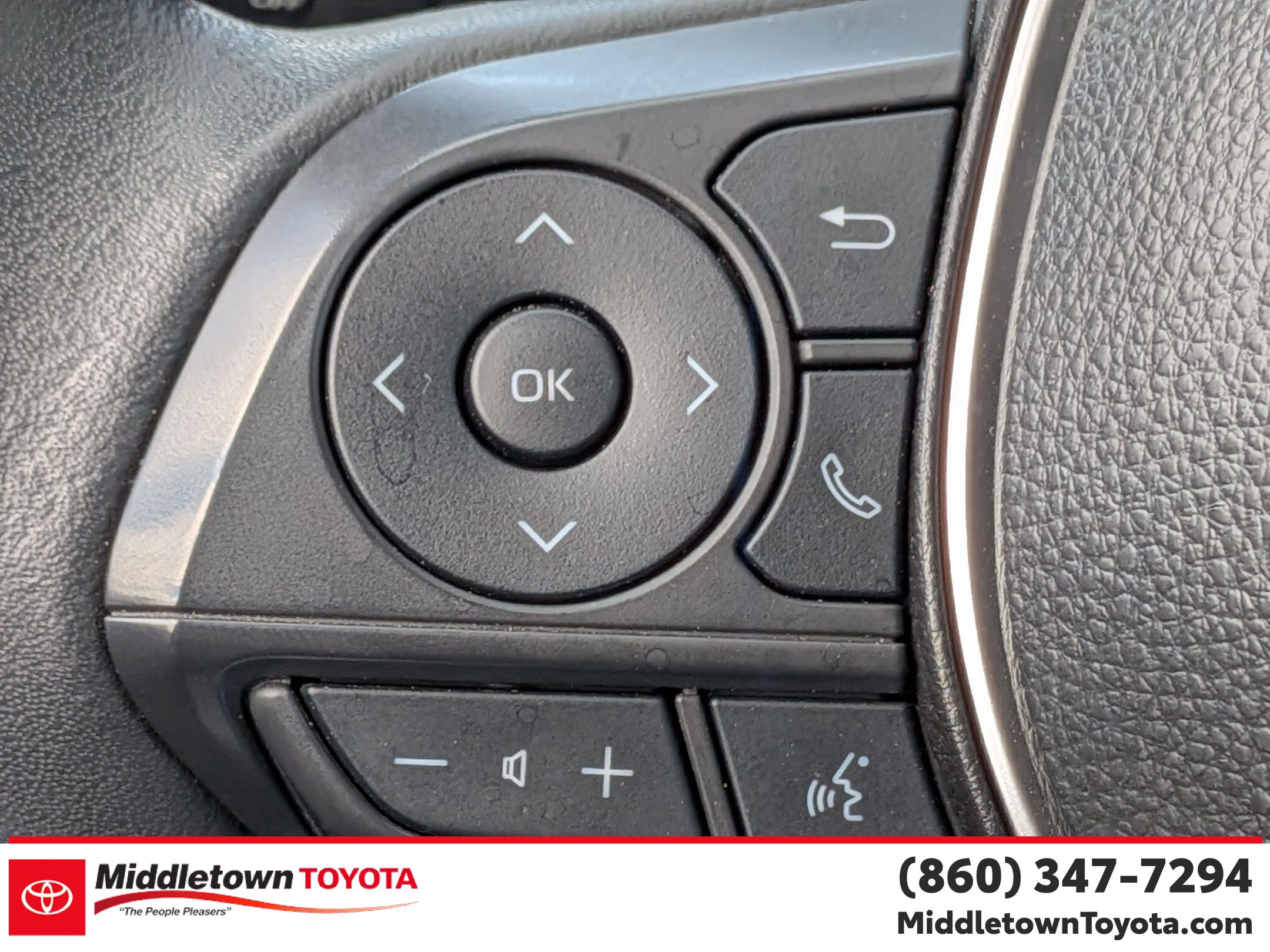 Certified 2025 Toyota Corolla Cross XLE AWD/4WD image 19