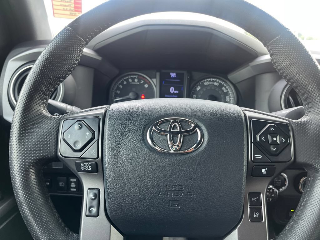 Used 2020 Toyota Tacoma TRD Sport w/ TRD Premium Sport Package AWD/4WD image 47