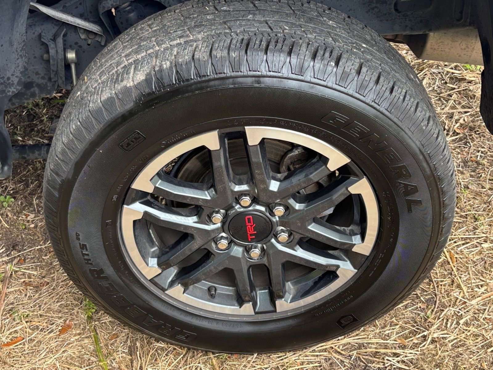 Used 2024 Toyota Tacoma TRD Sport image 31