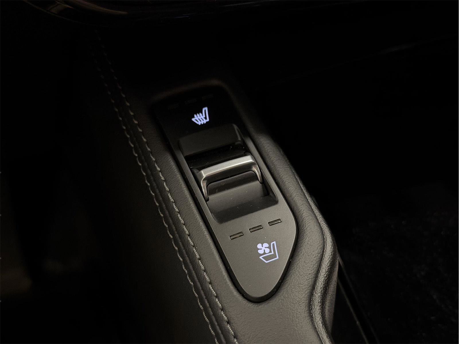 Used 2024 Kia Telluride EX X-Line image 40