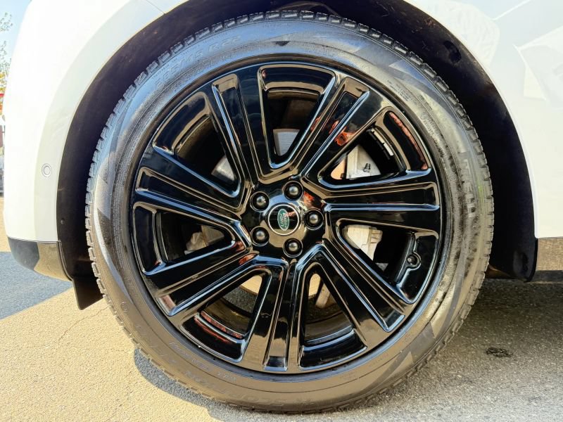 Used 2023 Land Rover Range Rover SE AWD/4WD image 39
