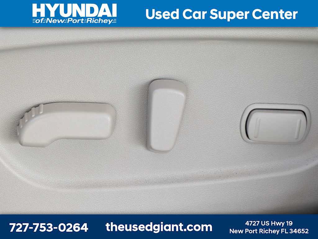 Used 2017 Nissan Rogue SL w/ SL Premium Package FWD image 23