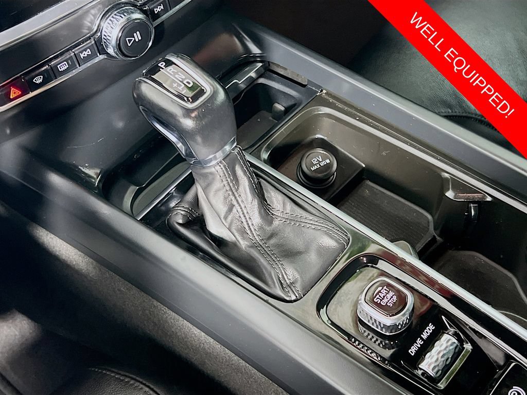 Used 2020 Volvo S60 T5 Momentum FWD image 17