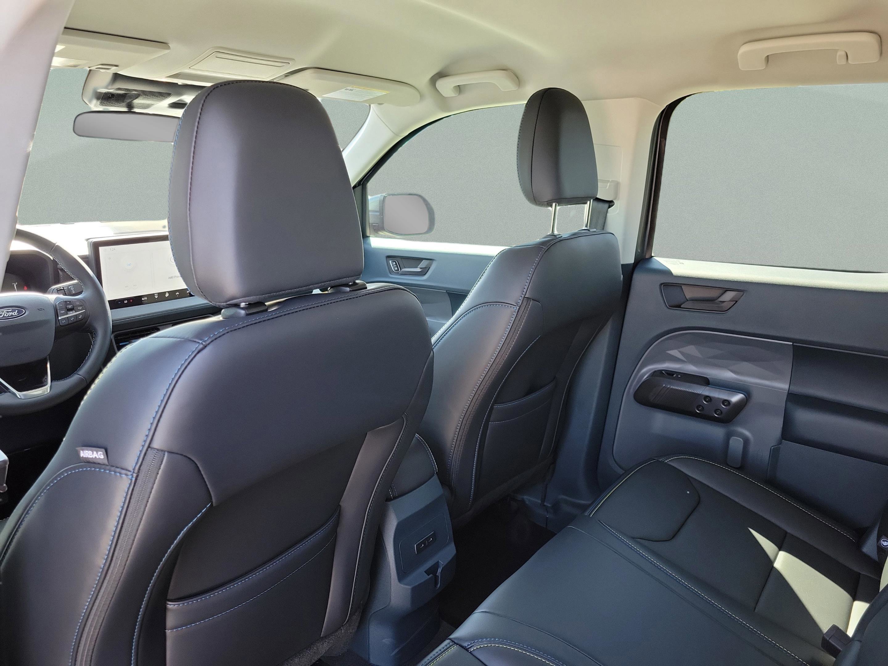 New 2026 Ford Maverick Lobo image 22