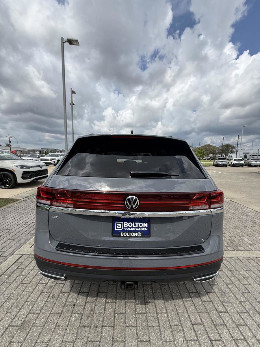 New 2026 Volkswagen Atlas SE image 9
