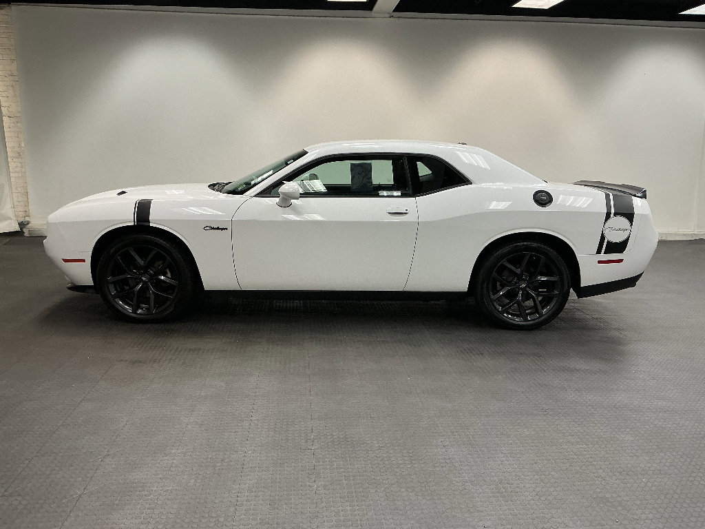 Used 2023 Dodge Challenger SXT w/ Blacktop Package RWD image 4