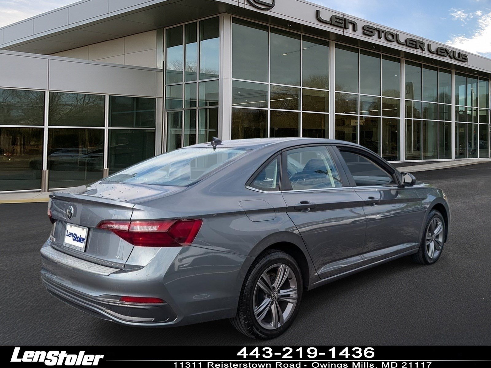 Used 2022 Volkswagen Jetta SE FWD image 3