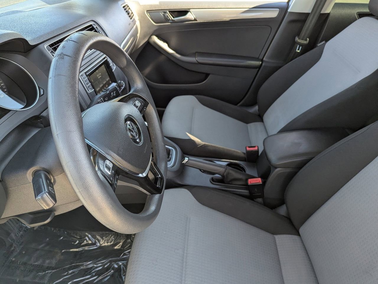 Used 2017 Volkswagen Jetta S image 19