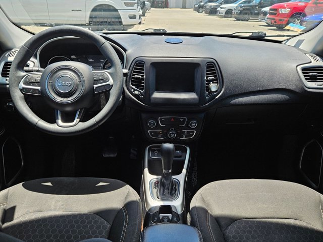 Used 2020 Jeep Compass Sport w/ Tech Group FWD image 11