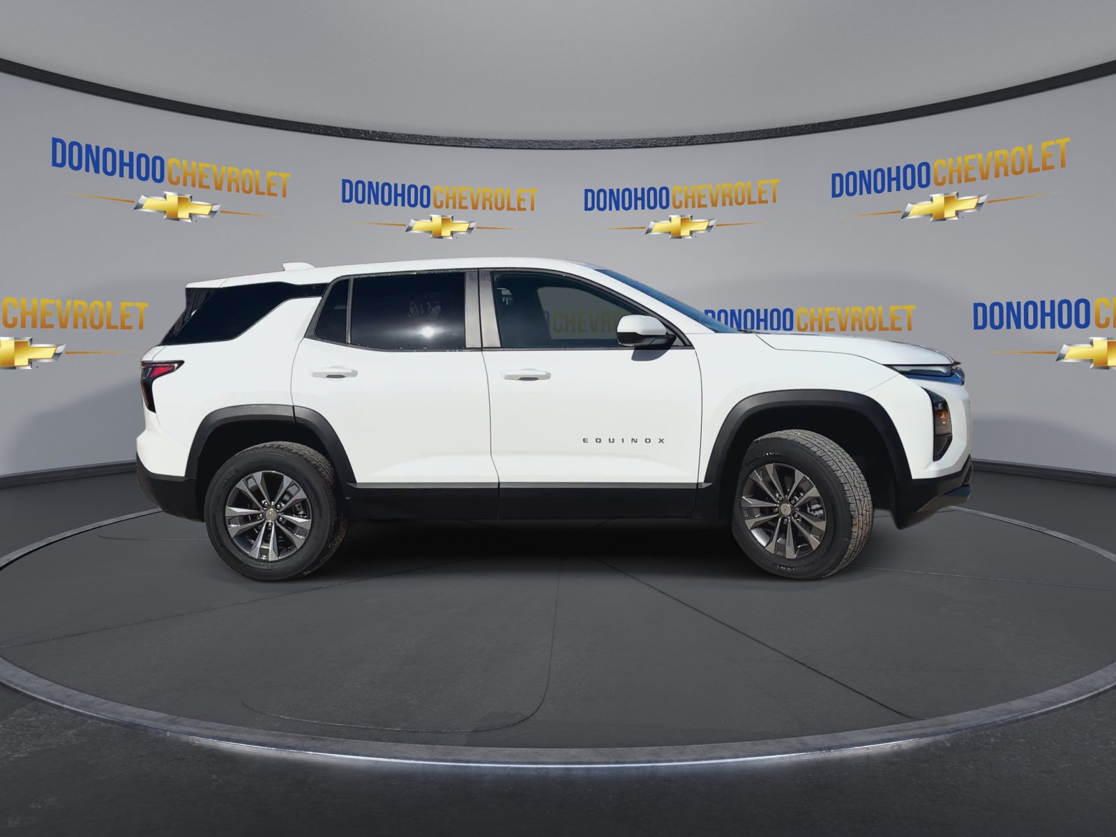 New 2026 Chevrolet Equinox LT image 9