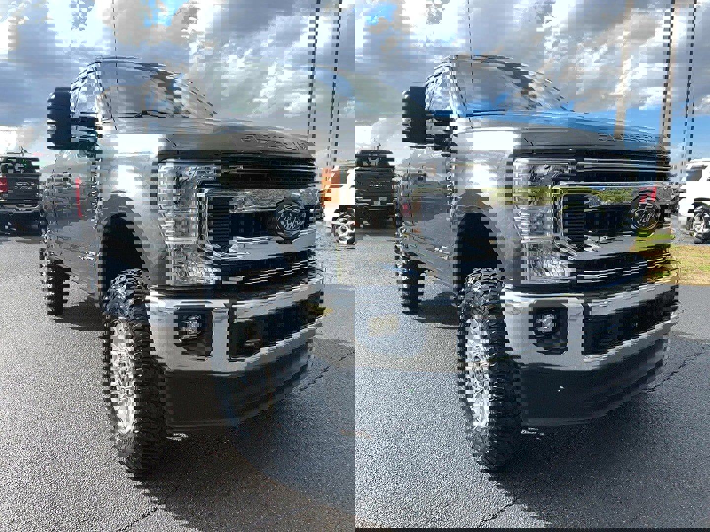 Used 2020 Ford F250 XLT w/ XLT Value Package image 3