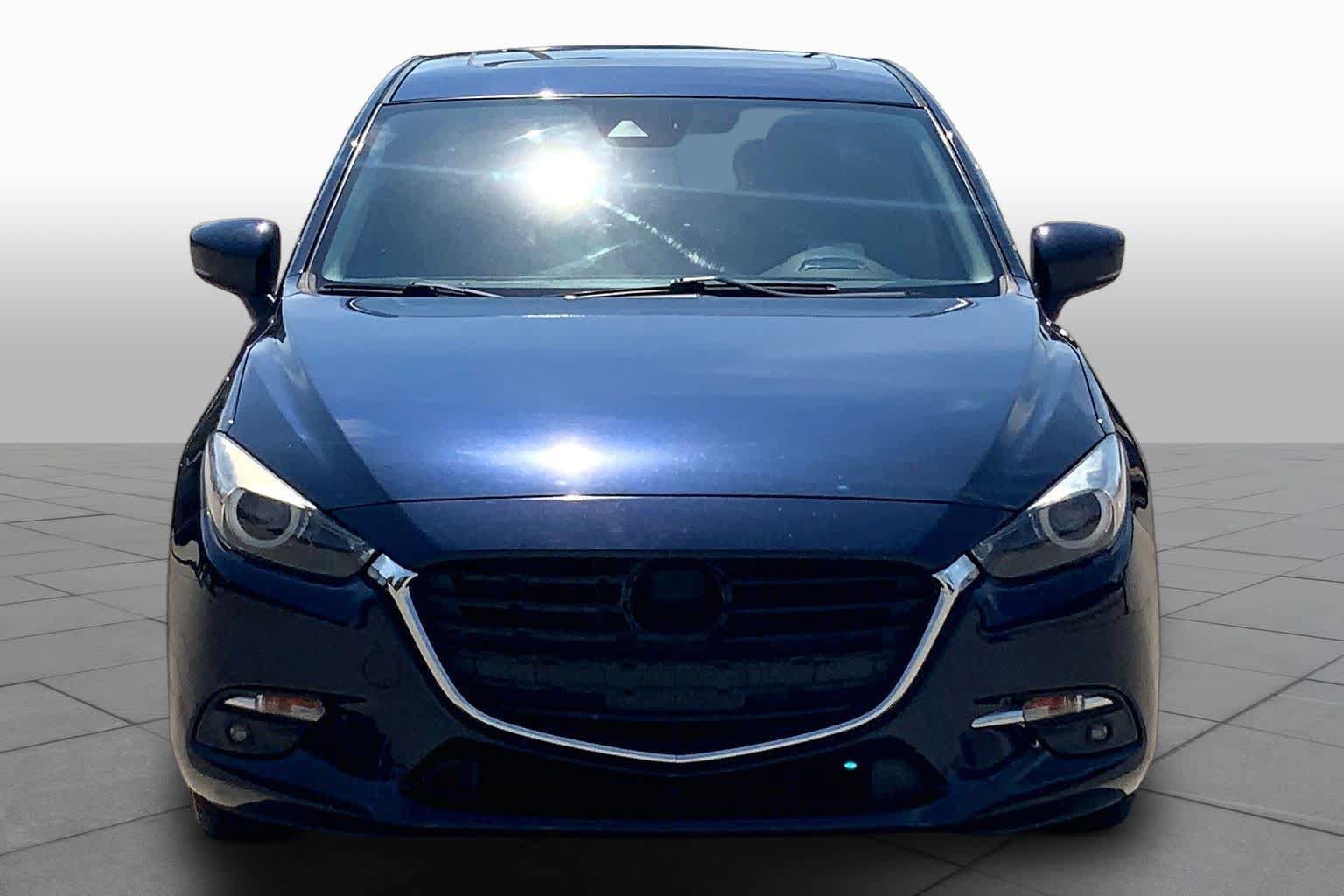 Used 2018 MAZDA MAZDA3 Grand Touring FWD image 4