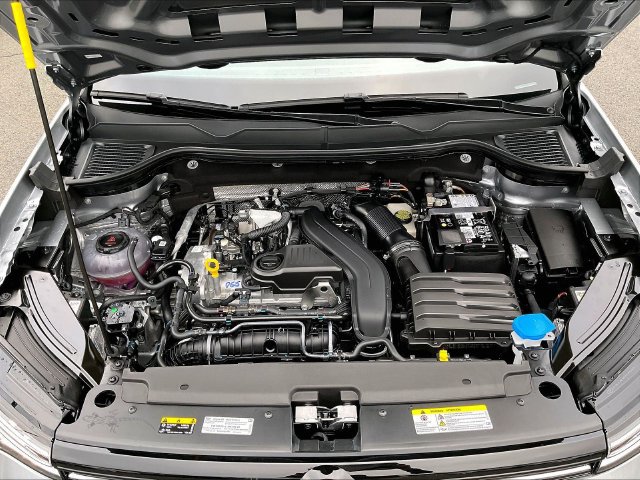 New 2027 Volkswagen Taos S FWD image 17